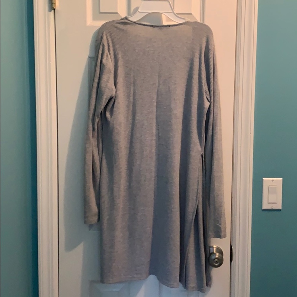 Cardigan - Picture 2 of 4